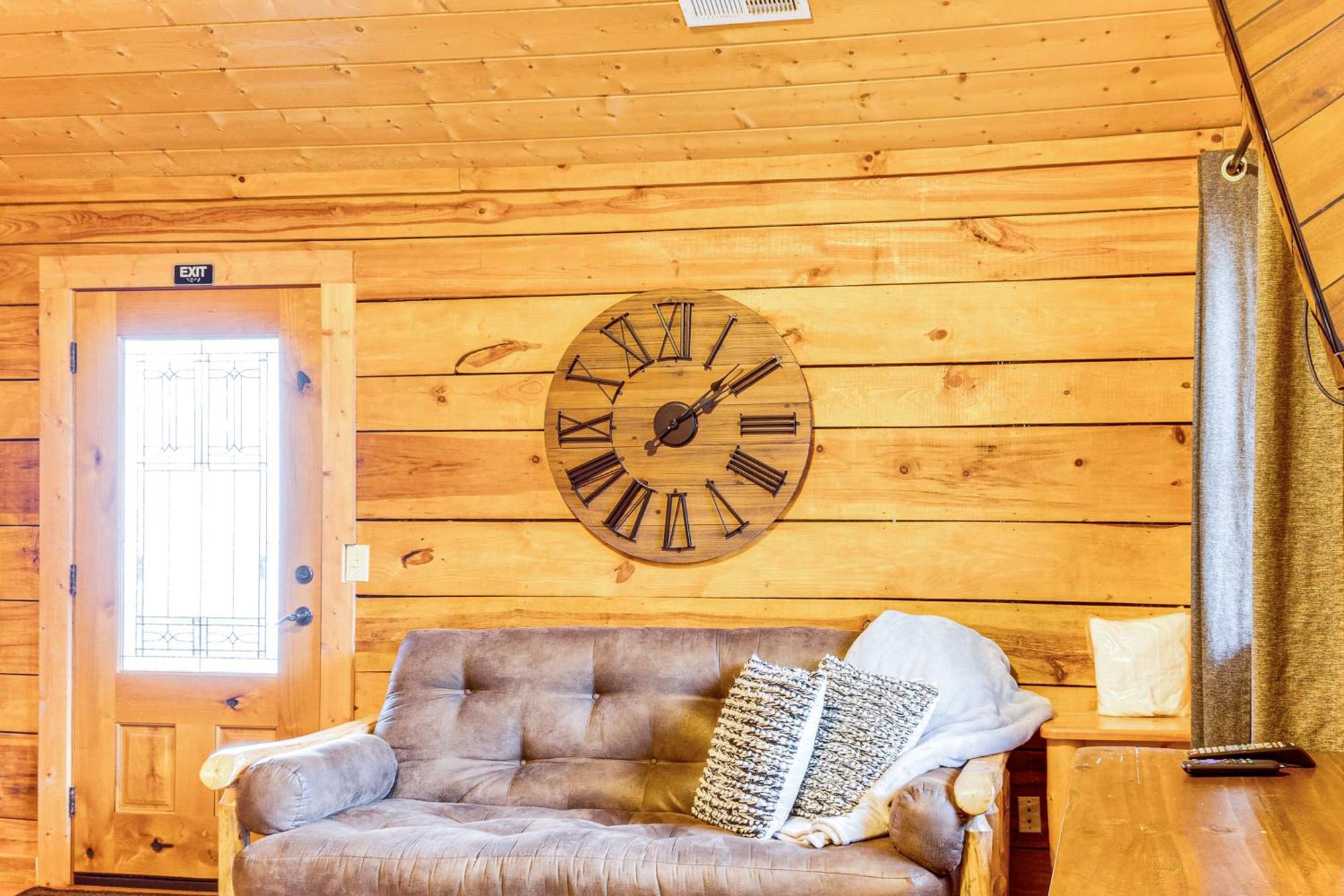 Spacious With Hot Tub And Game Room! Casa de Férias