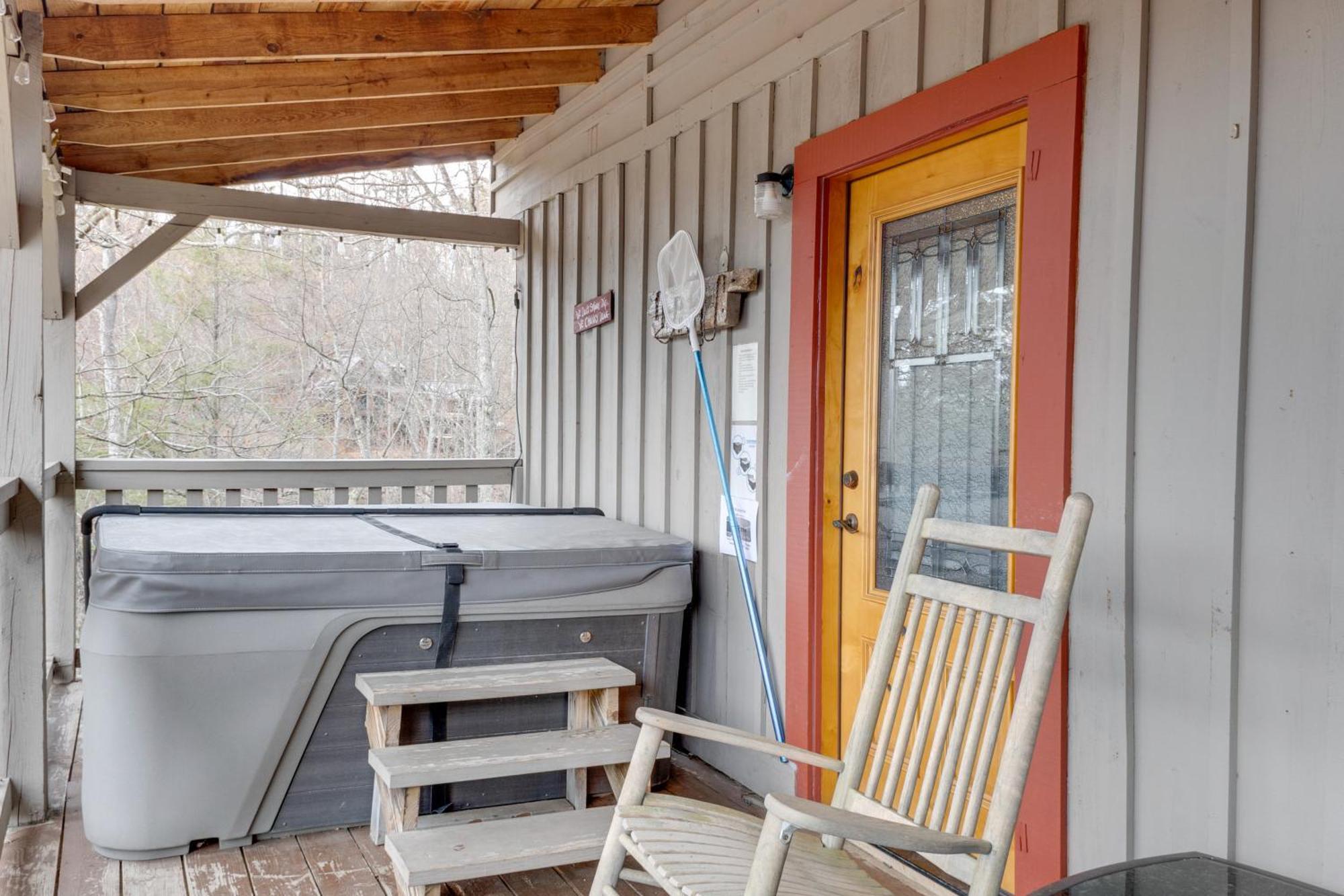 Spacious With Hot Tub And Game Room! Casa de Férias Gatlinburg